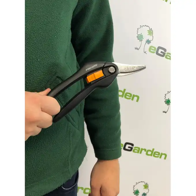 Fiskars SingleStep Nożyce SP27