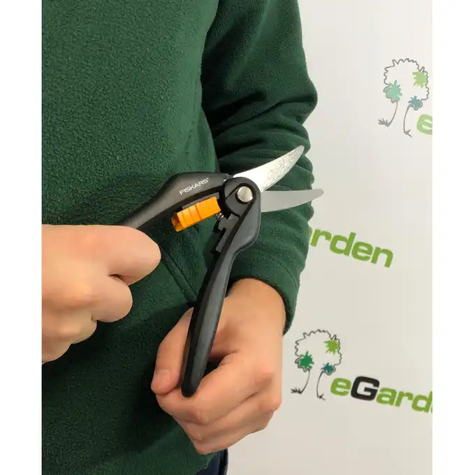Fiskars SingleStep Nożyce SP27