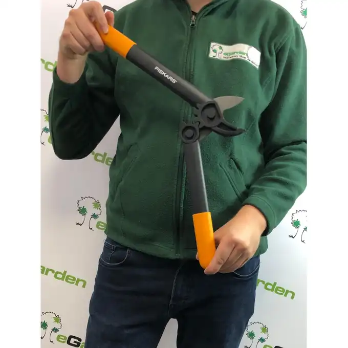 Sekator kowadełkowy Fiskars PowerGear S L31